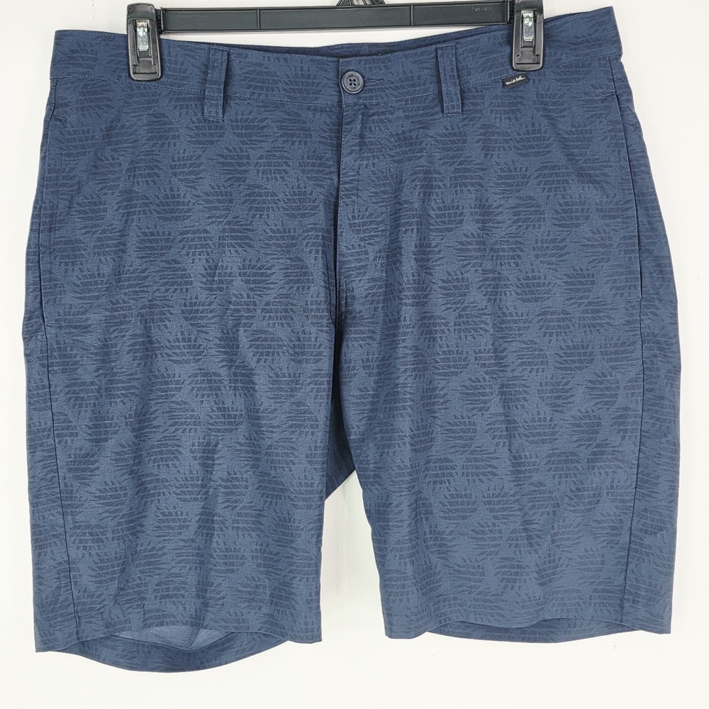 Travis Mathew Boat Snacks Shorts Men 36 Blue Leaf Hybrid Stretch Moisture Wick